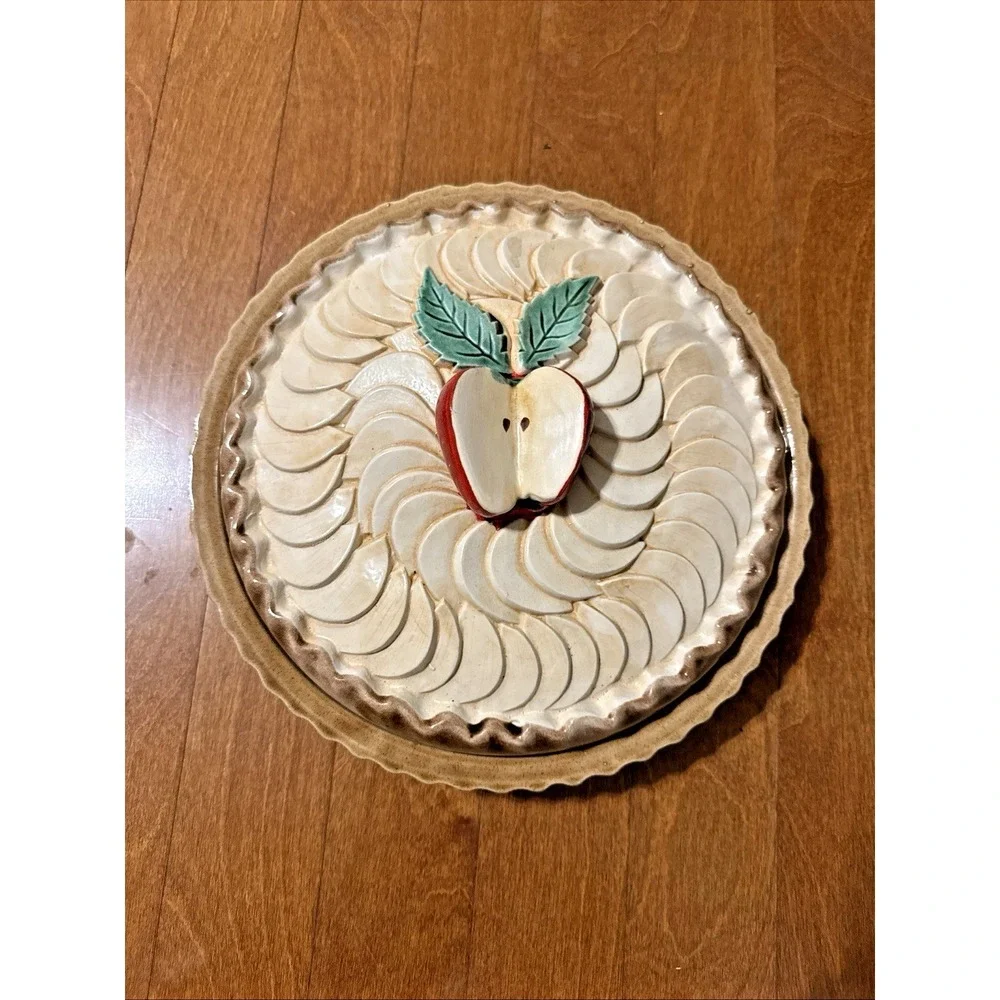 Vintage Ceramic Apple Pie Plate w/ Cover Lid Handed PaintServeware/Bakeware 12x5